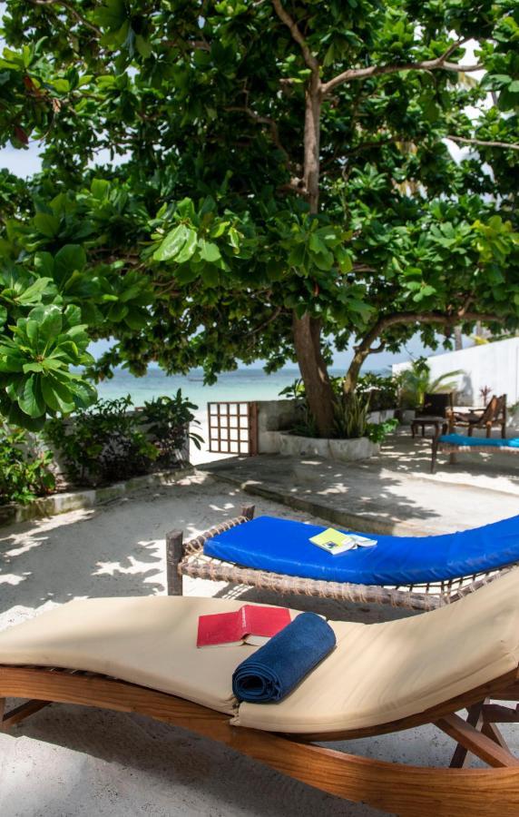 Uroa Beach Lodge Exterior photo
